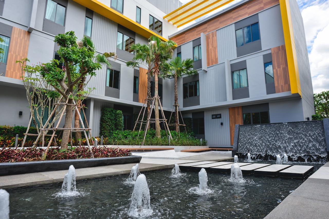 9D Sport Hotel Удон-Тхани Экстерьер фото