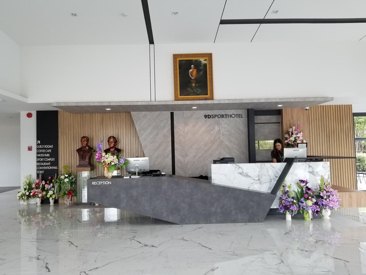 9D Sport Hotel Удон-Тхани Экстерьер фото