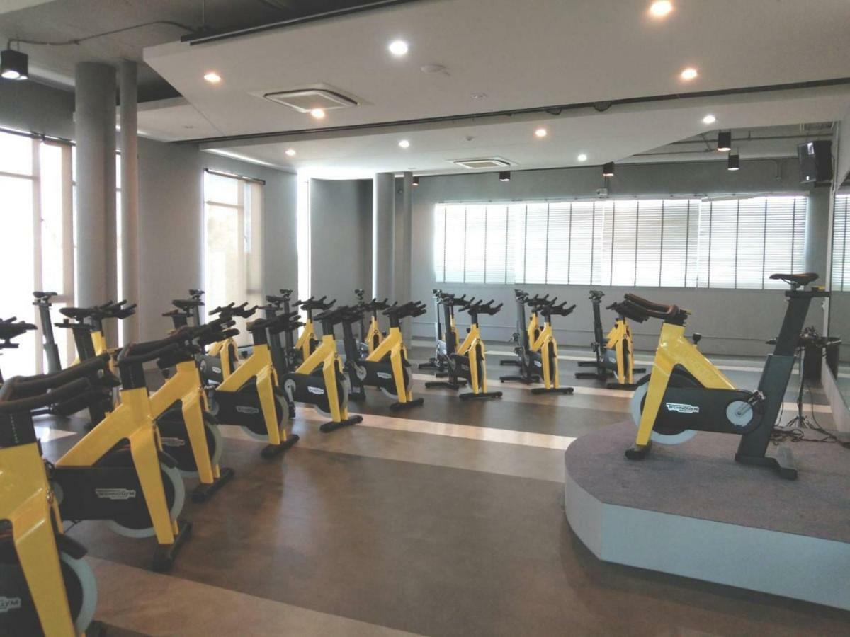 9D Sport Hotel Удон-Тхани Экстерьер фото